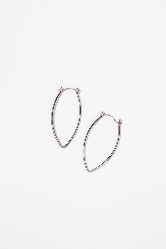 Gemani Metal Teardrop Leaf Hoop Earrings | Silver
