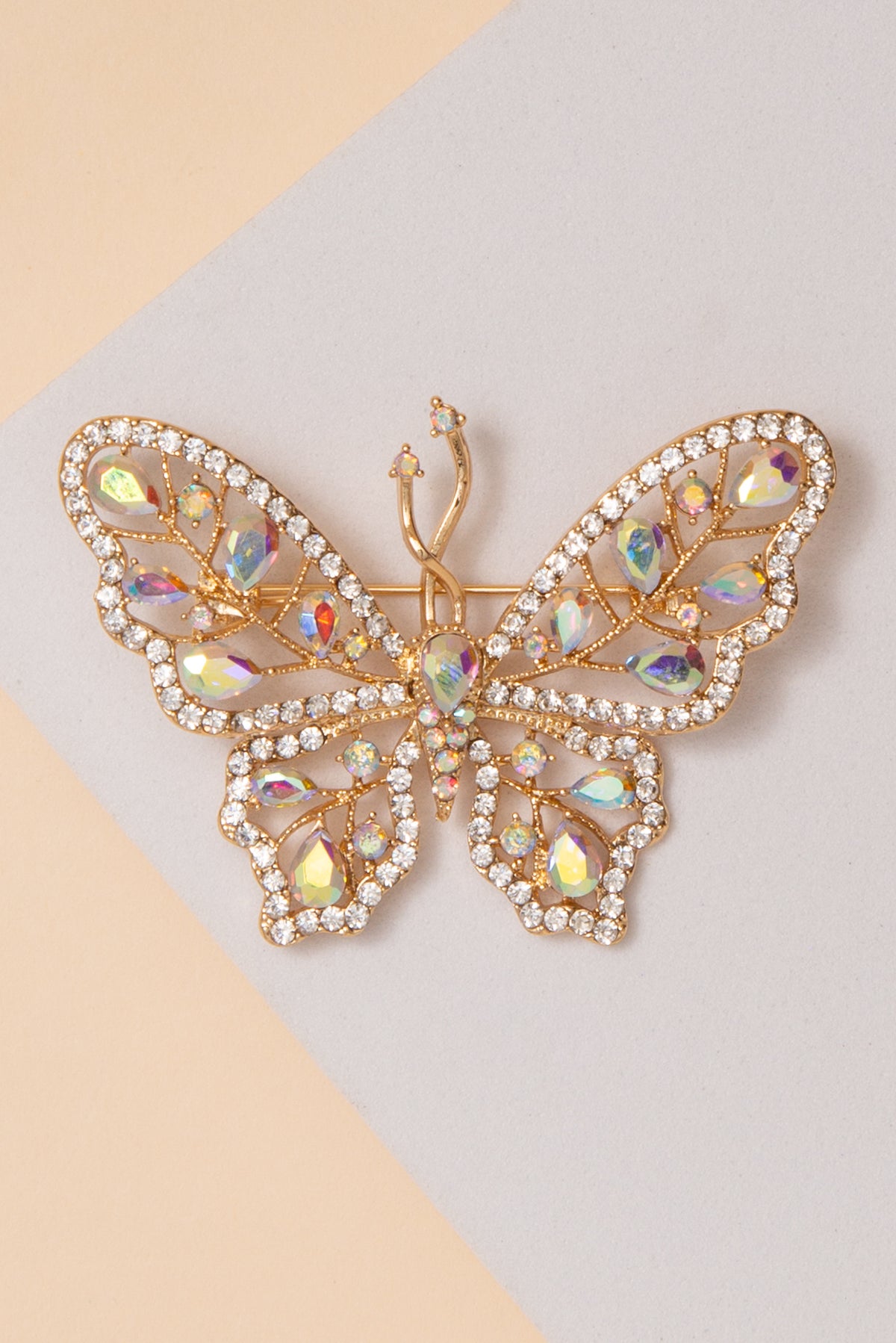 Megan Rhinestone Butterfly Pearl Brooch | Gold