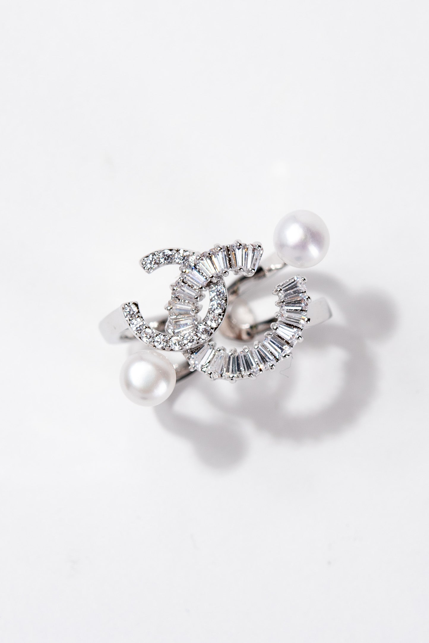 Evie Elegant Rhinestone Pearl Adjustable Ring