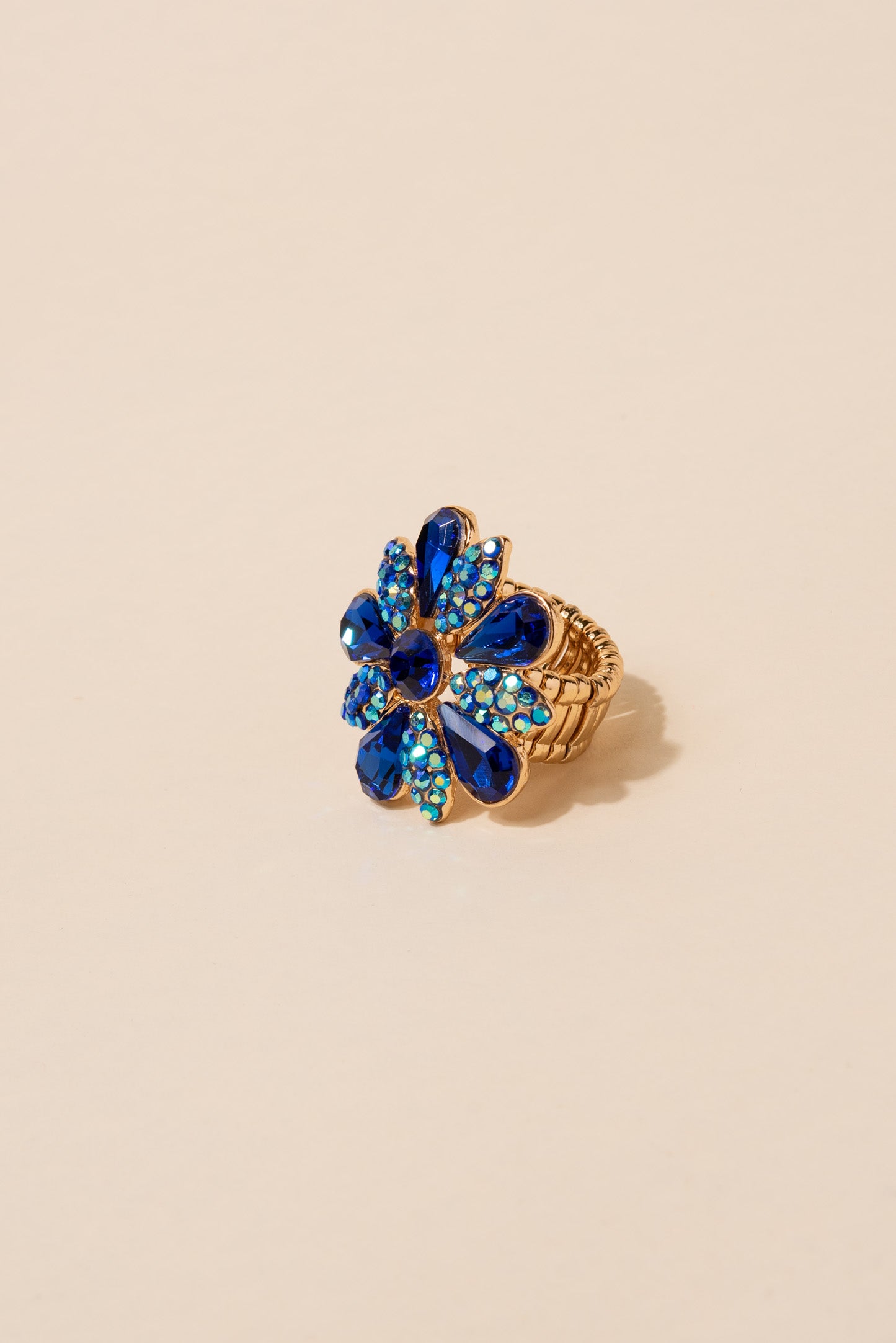 Lilith Teardrop Flower Stone Ring
