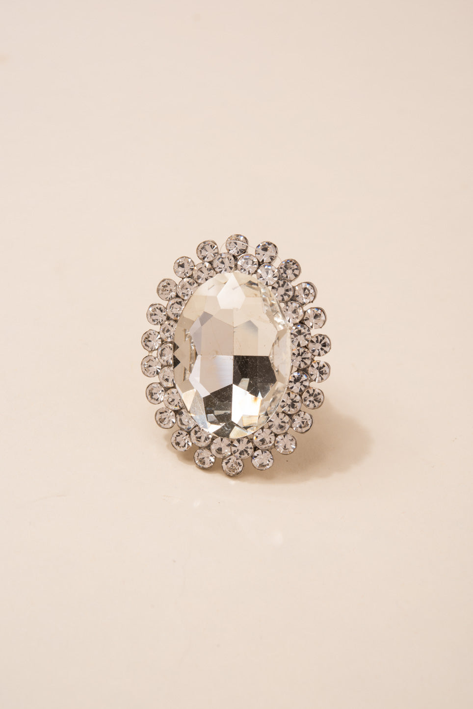 Alena Statement Oval Rhinestone Stretch Ring