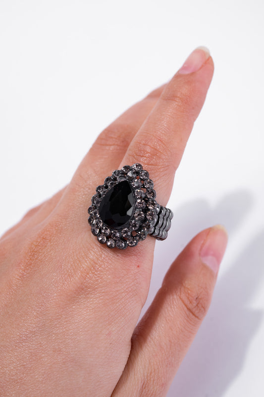 Delphi Teardrop Rhinestone Stretch Ring | Black