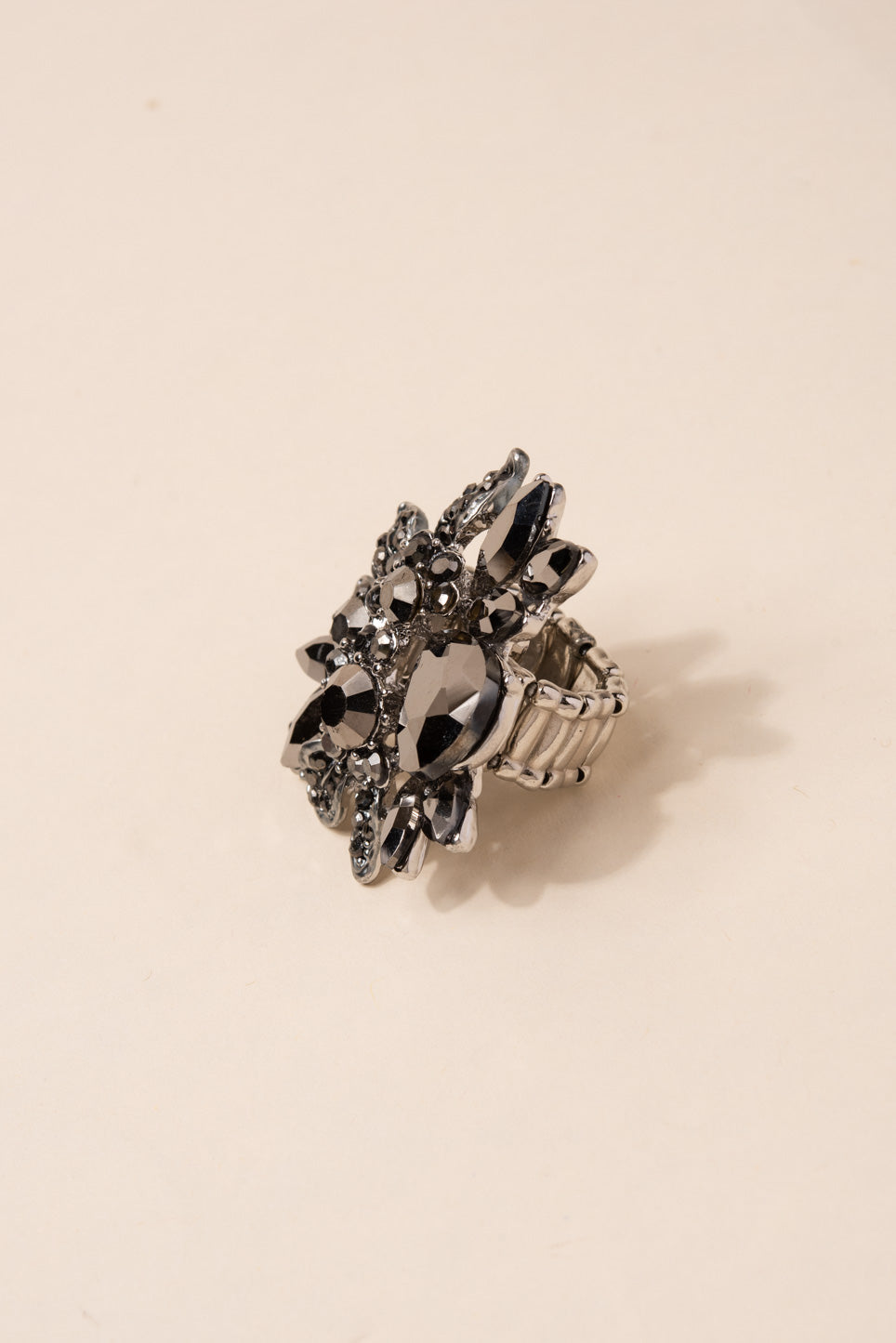 Willa Floral Rhinestone Ring