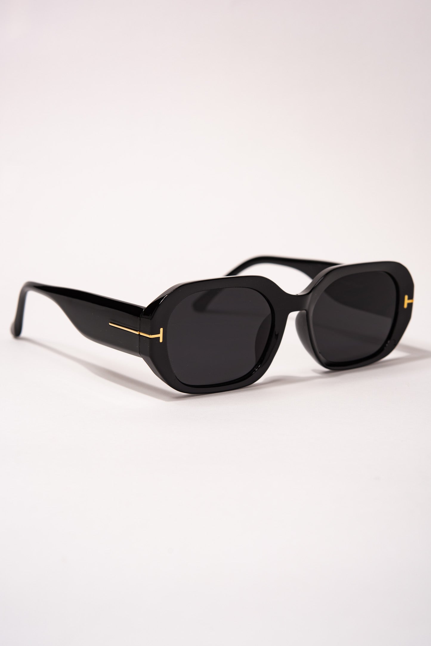 Genevie Oval Sunglasses