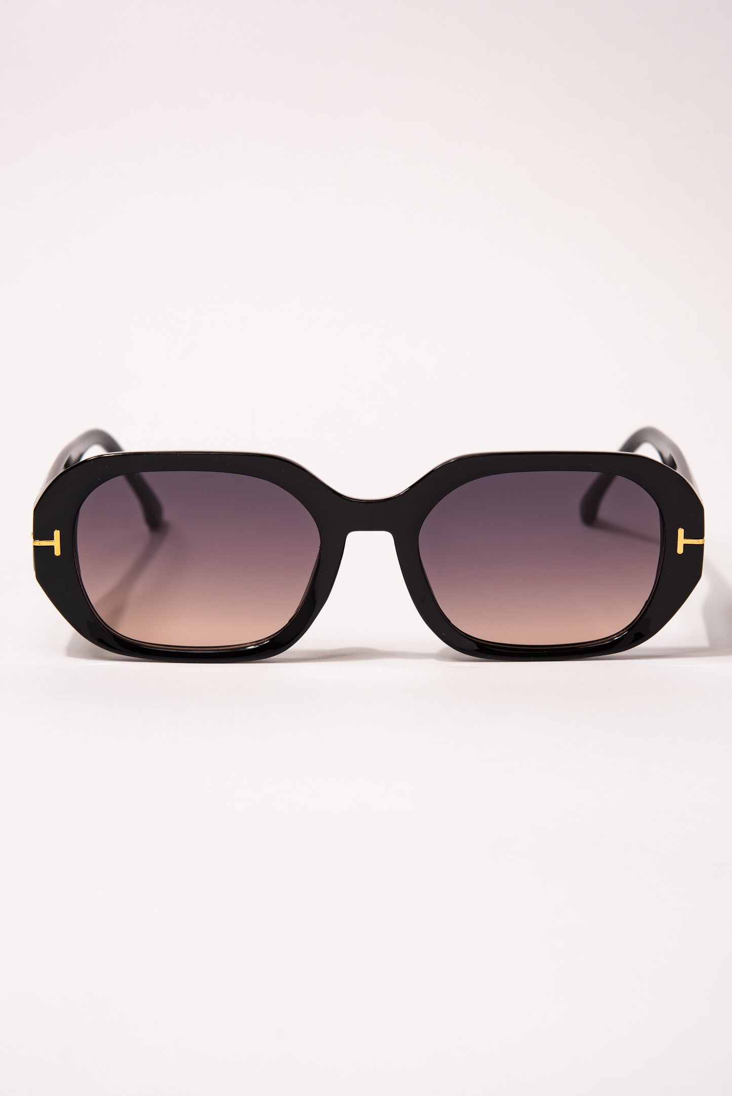 Genevie Oval Sunglasses - Black Grade Lenses
