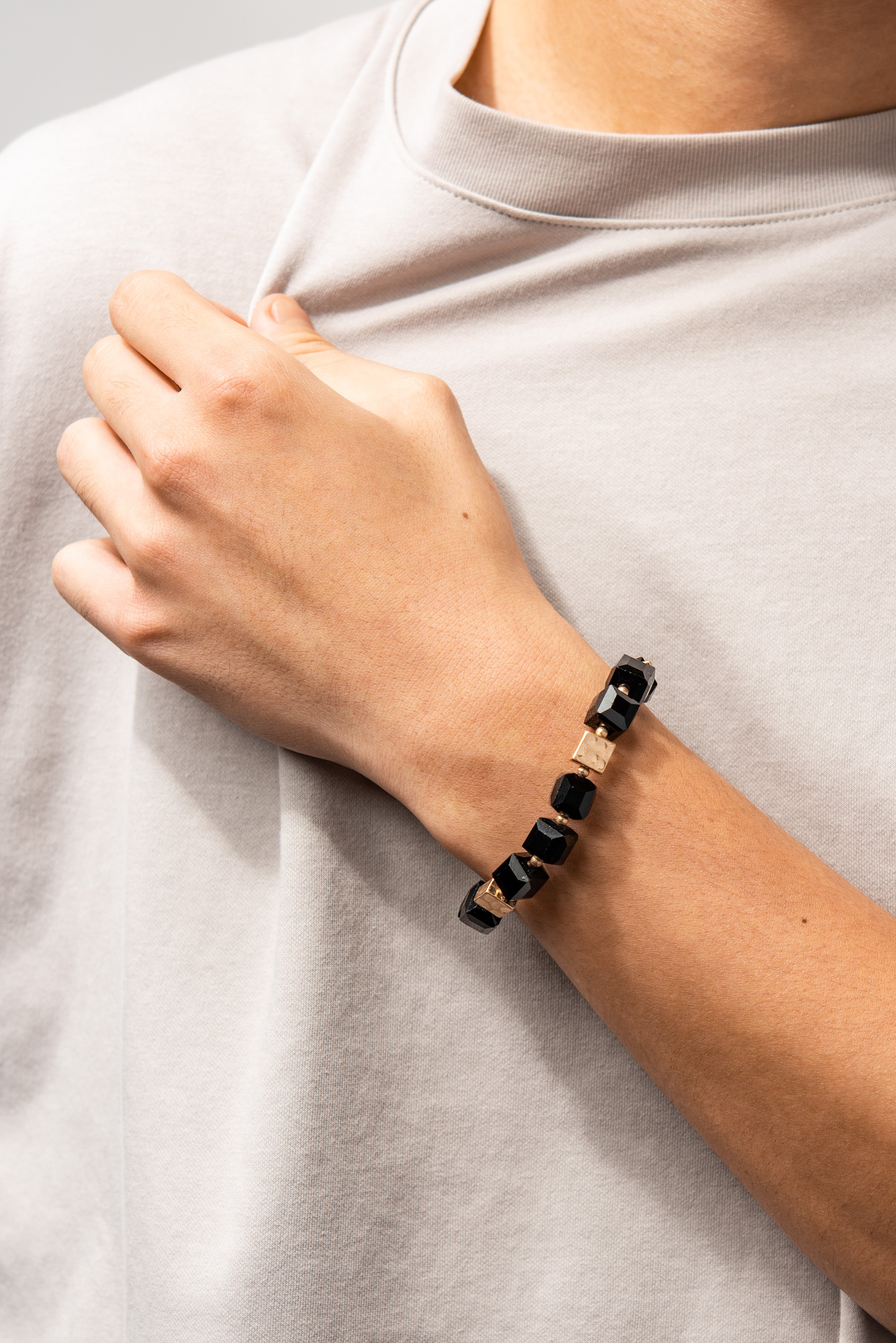 Acrylic Glass Quartz Cube Stretch Bracelet - Black