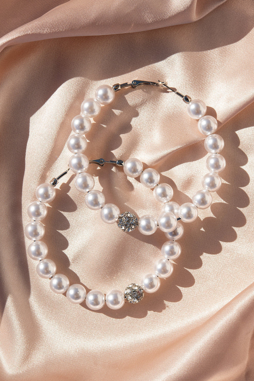 The London Pearl Hoops | Silver