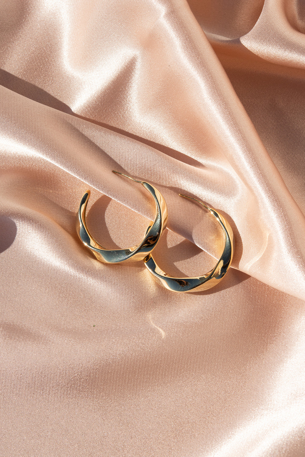 Kay's Twisted Hoop Earrings | Gold