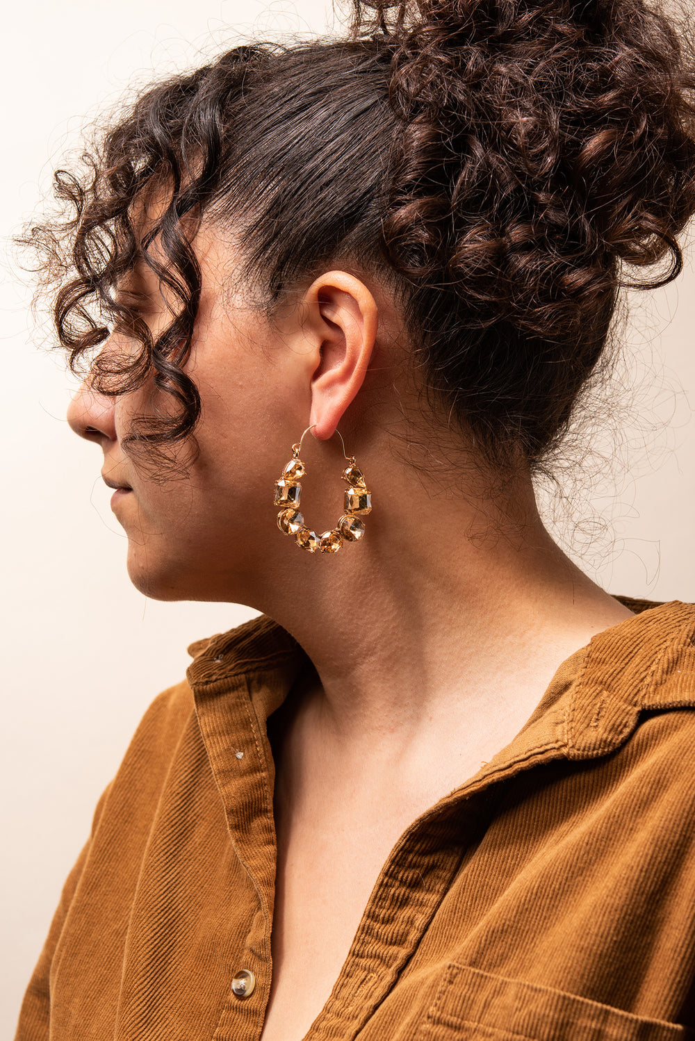 Lola Multi Stone Hoop Earring | Champagne