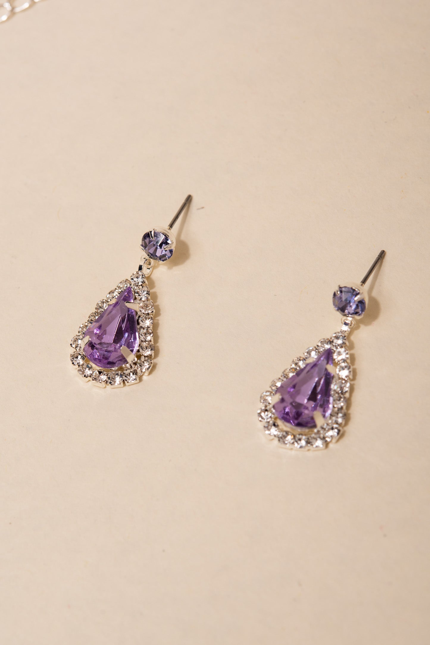 Emily Twisted Teardrop Pendant Necklace & Earrings Set