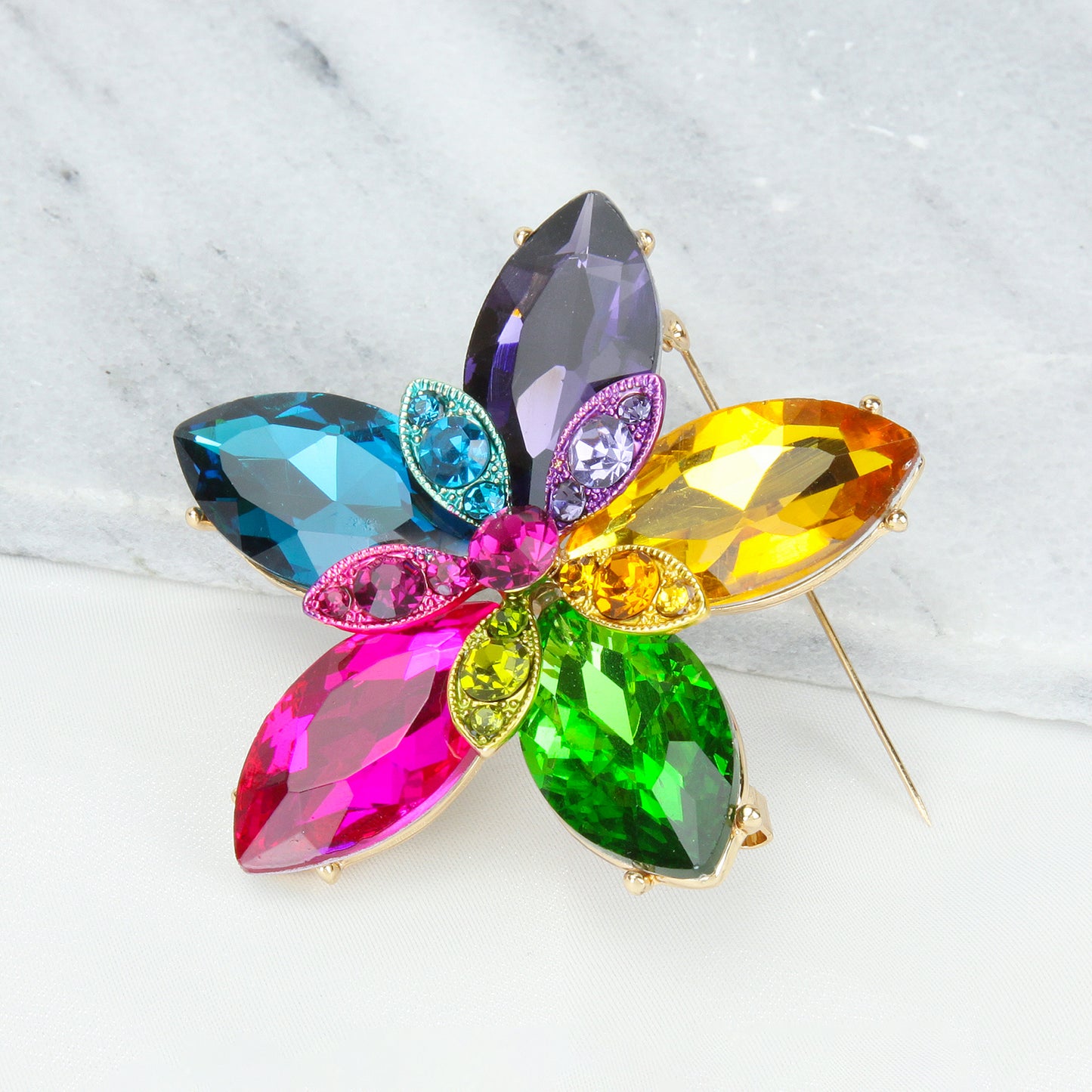 Vivian Shining Star Rhinestone Brooch - Multicolor