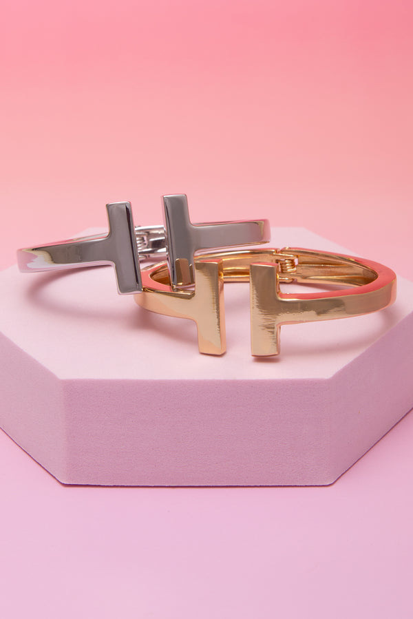 Molly Polished Bar End Tipped Hinge Bracelet