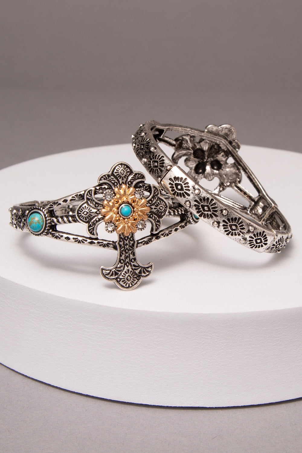 Mila Western Rigidized Turquoise Cross Stretch Bracelet