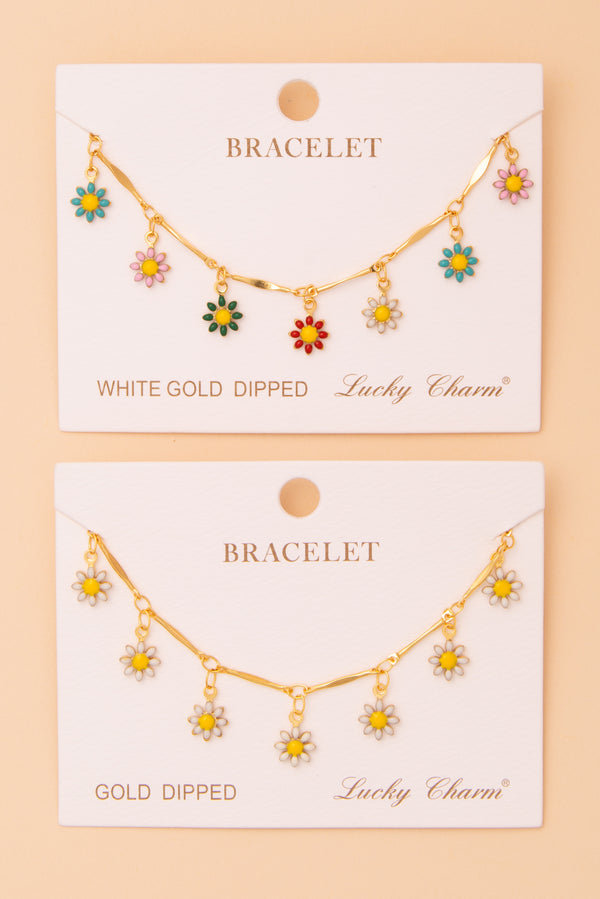 Cindy Polished Daisy Flower Charm Bracelet in Yellow Gold Plating