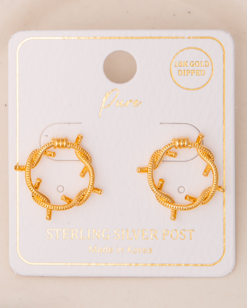 Zora Twisted Wire Open Circle Post Earrings | Gold