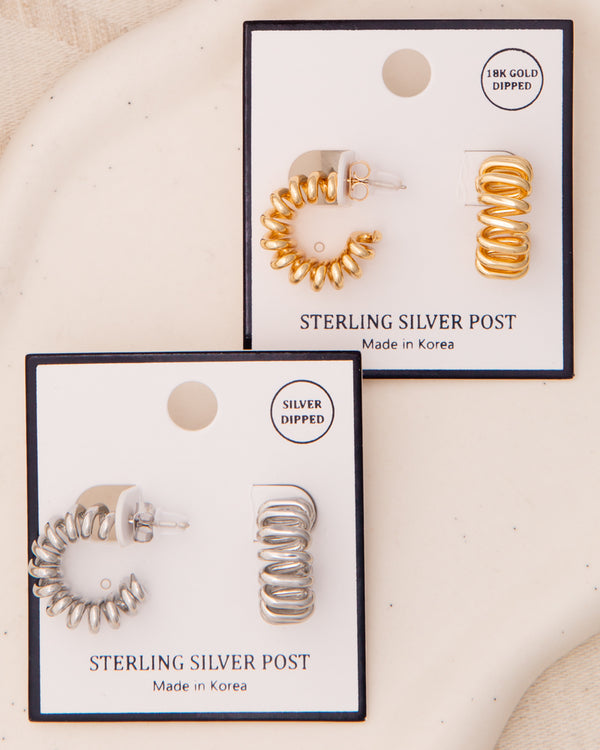 Laylani Polished Ribbed Huggie Hoop Earrings