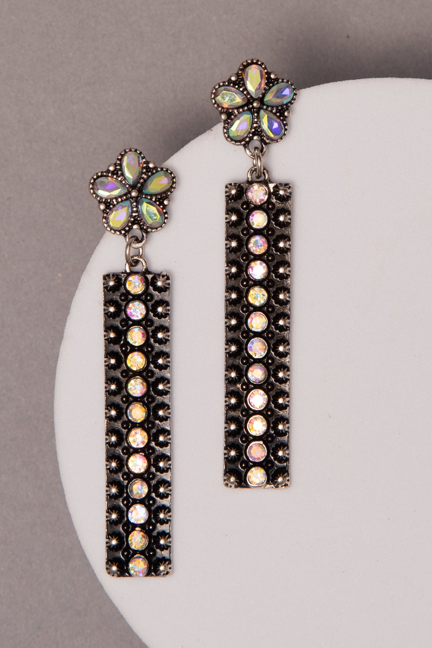 Layla Western Rectangle Bar Dangle Earrings