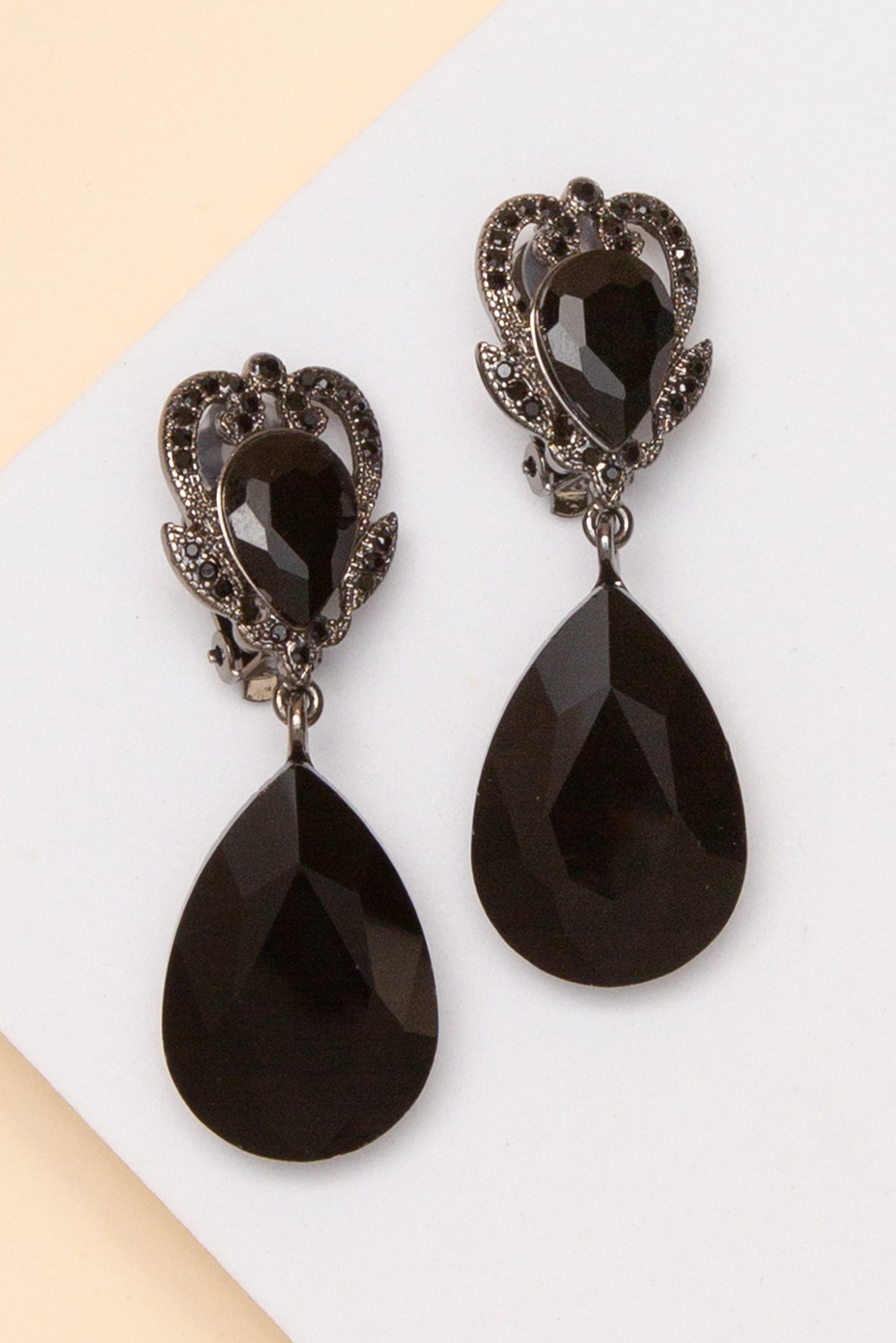Jazmine Dangly Stone Clip Earrings | Black