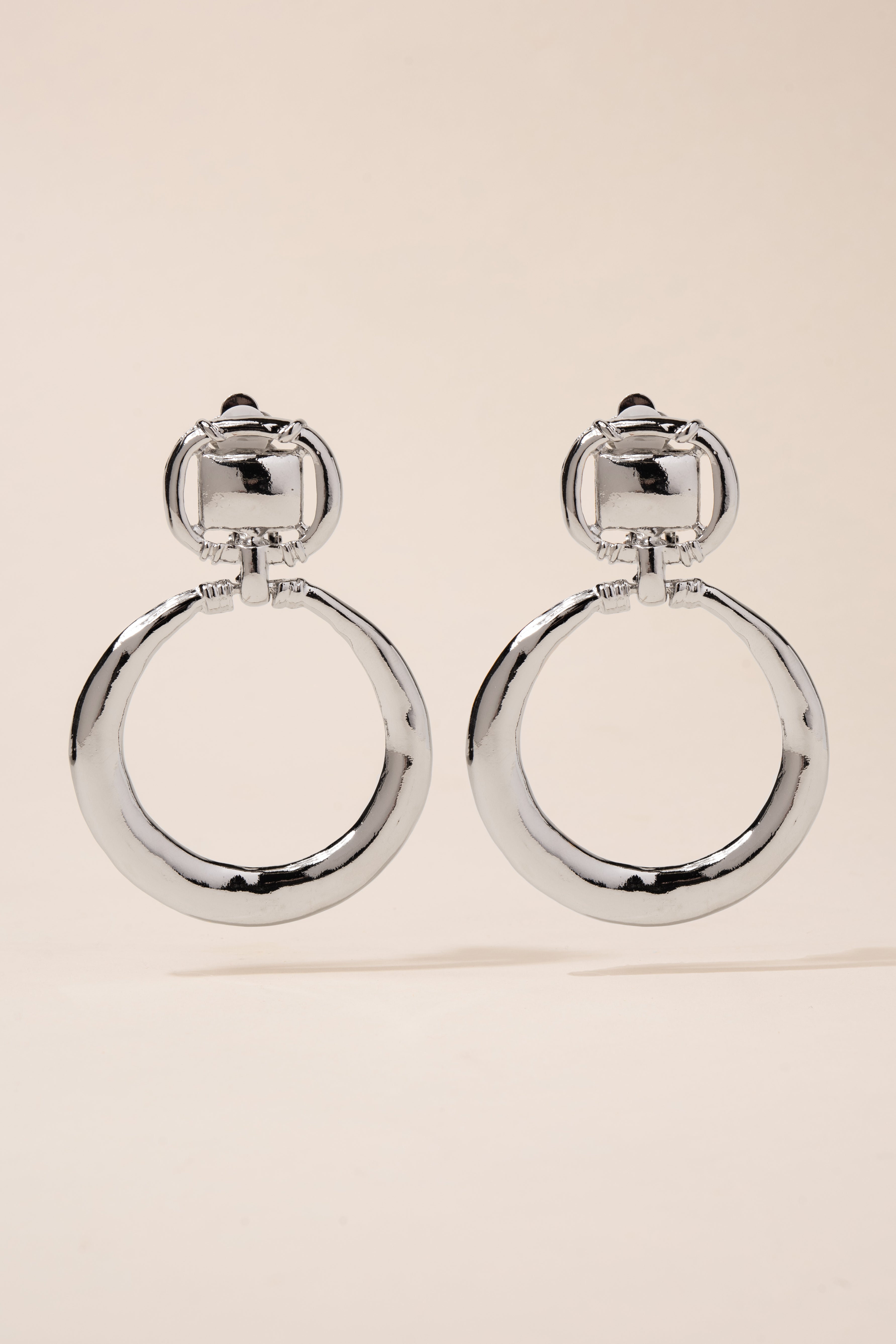 Amaris Round Door Knocker Clip-on Earrings | Silver