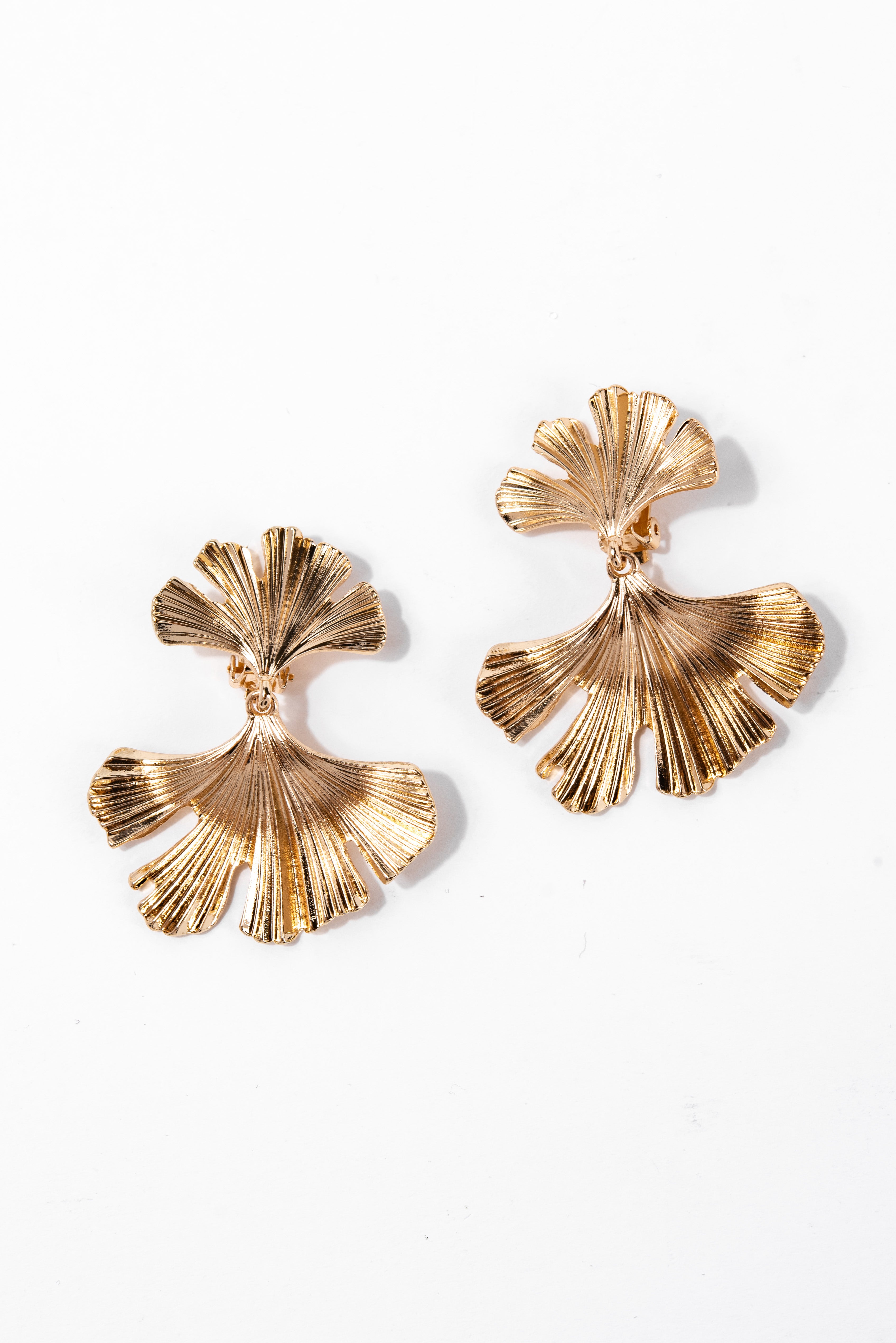 Julia Leaf Textured Clip-On Earrings | Gold