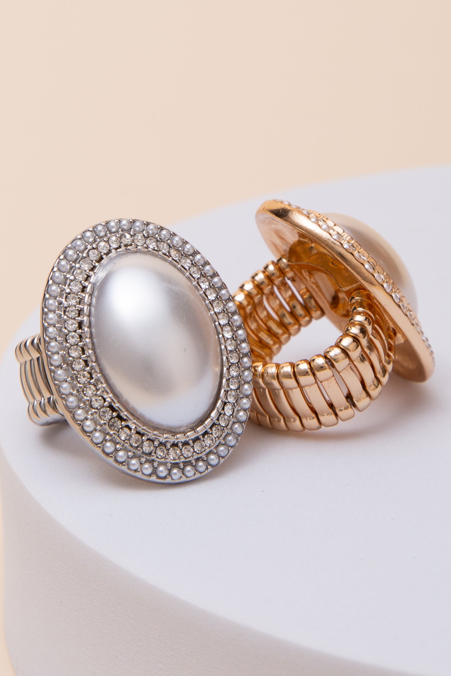 Millie Classic Oval Pearl Stretch Ring with Double Rhinestone