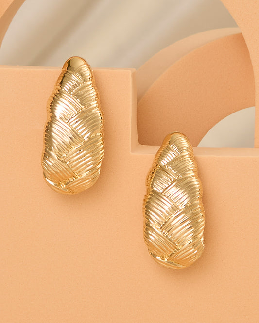 Julia Ridged Textured Pattern Teardrop Earrings | Gold