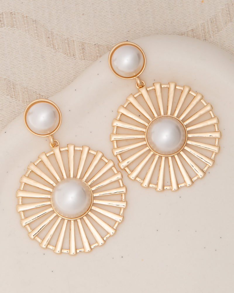 Paisley Radial Pattern Floral Pearl Bezel-Set Post Dangle Earrings | Gold