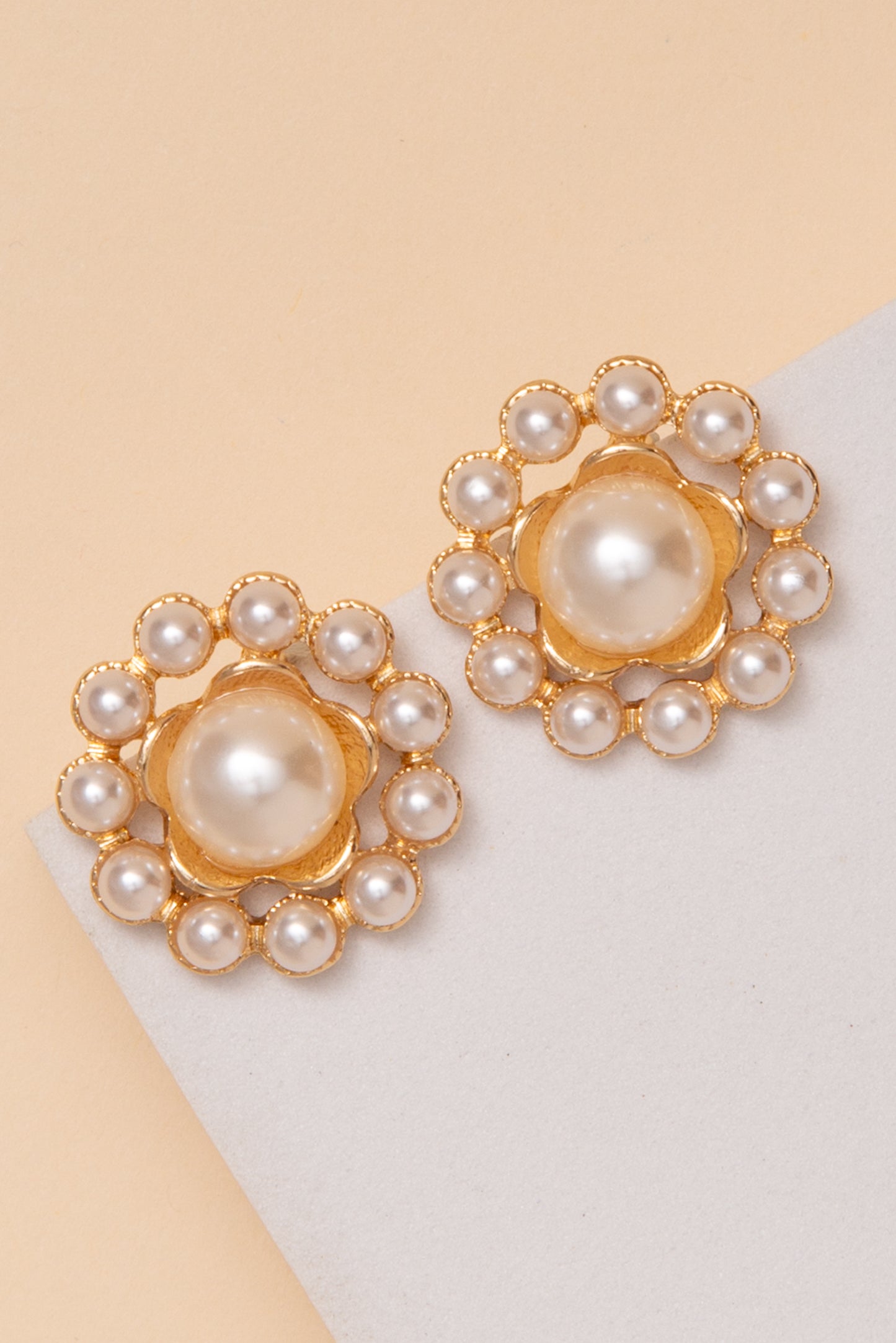 Cassidy Halo Post Earrings With Center Pearl Design | Gold 