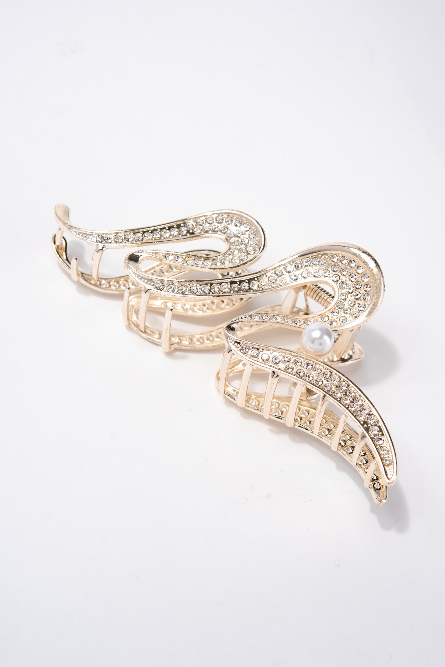 Amy Wave Rhinestone Metal Hair Claw Clip