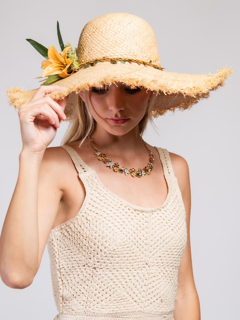 Kelly Fashion Raphia Sun Hat with Flower