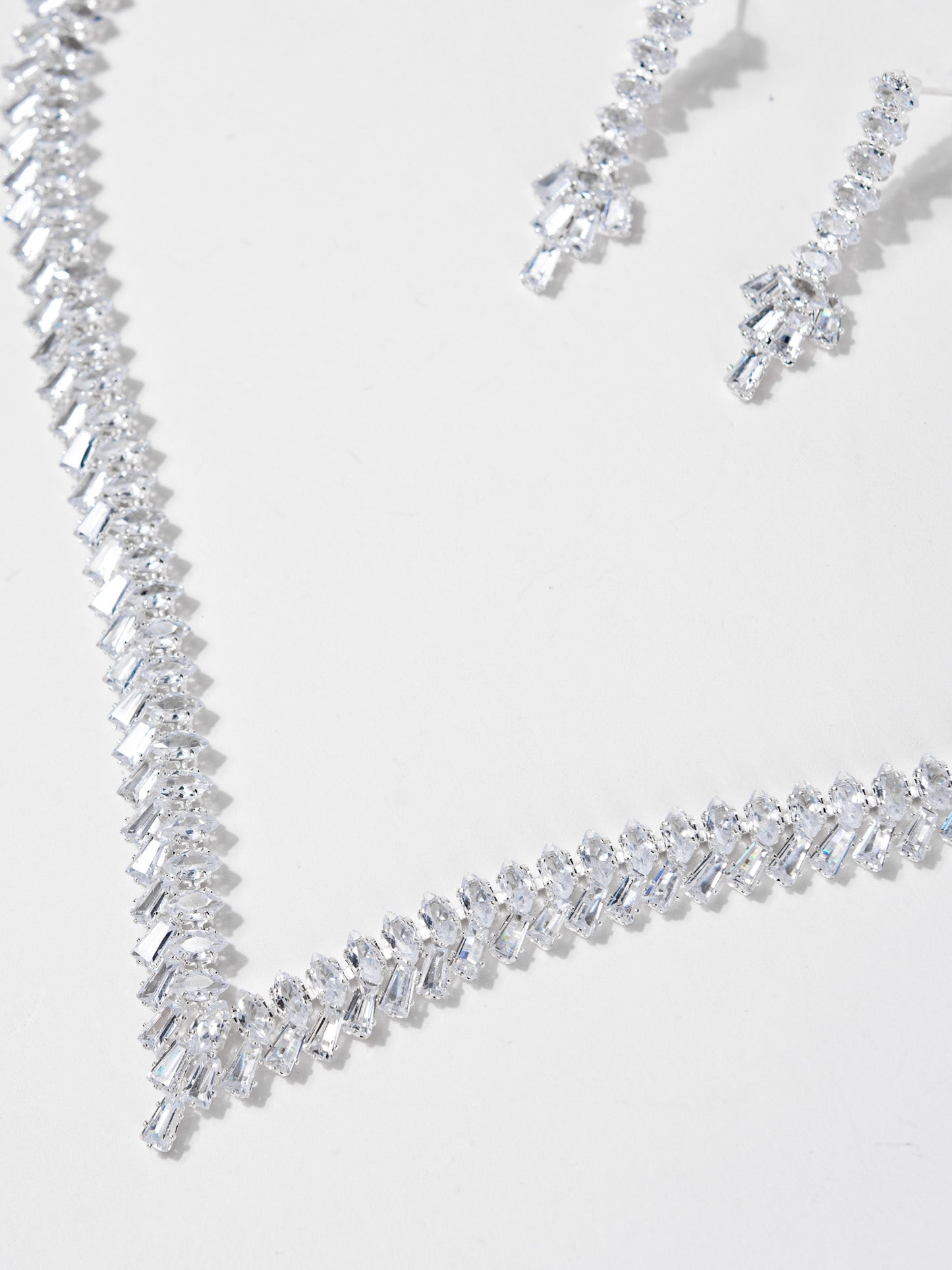Sara Elegant Cubic Zirconia Necklace Set