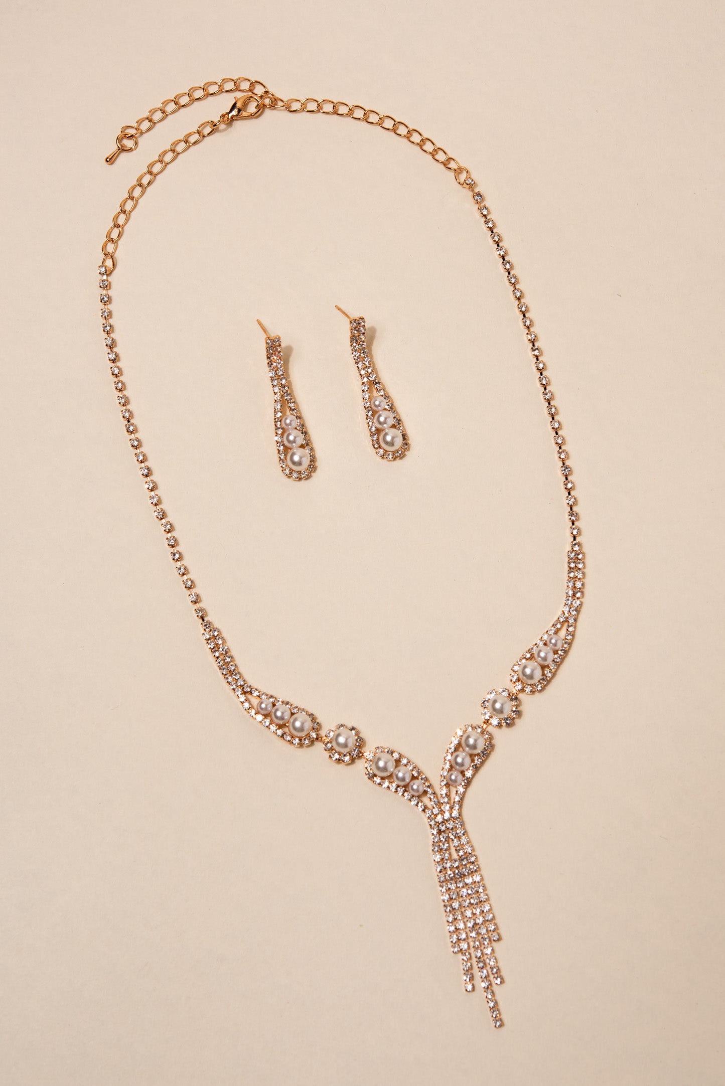 Leila Rhinestone & Pearls Lariat Necklace Set