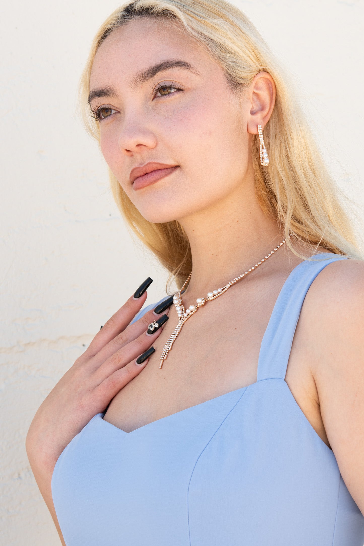 Leila Rhinestone & Pearls Lariat Necklace Set