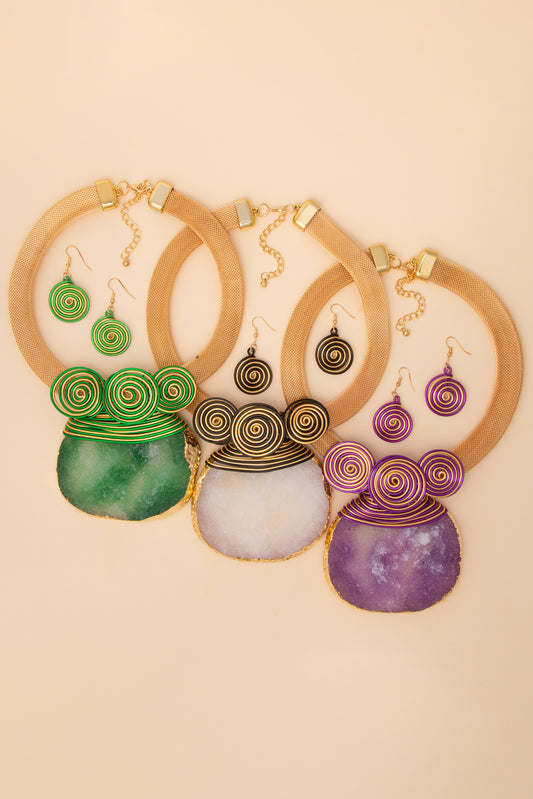 Eleanor Pectoral Synthetic Resin Stone Necklace and Earring Set