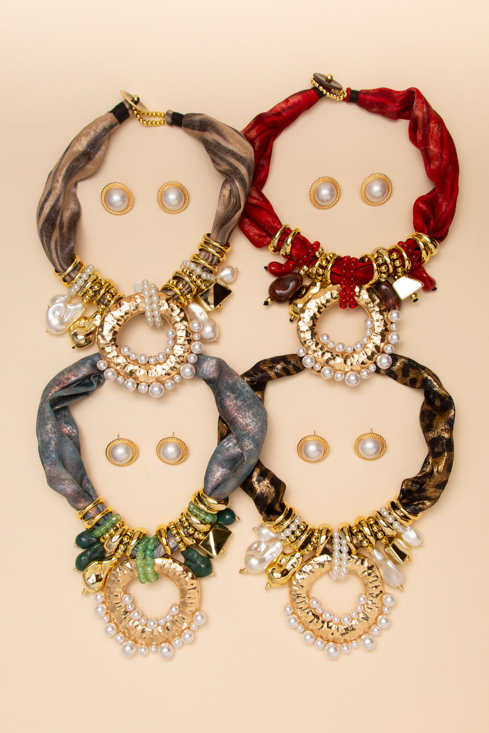 Valentina Hammered Open Disc Pendant Fabric Earring Necklace Set
