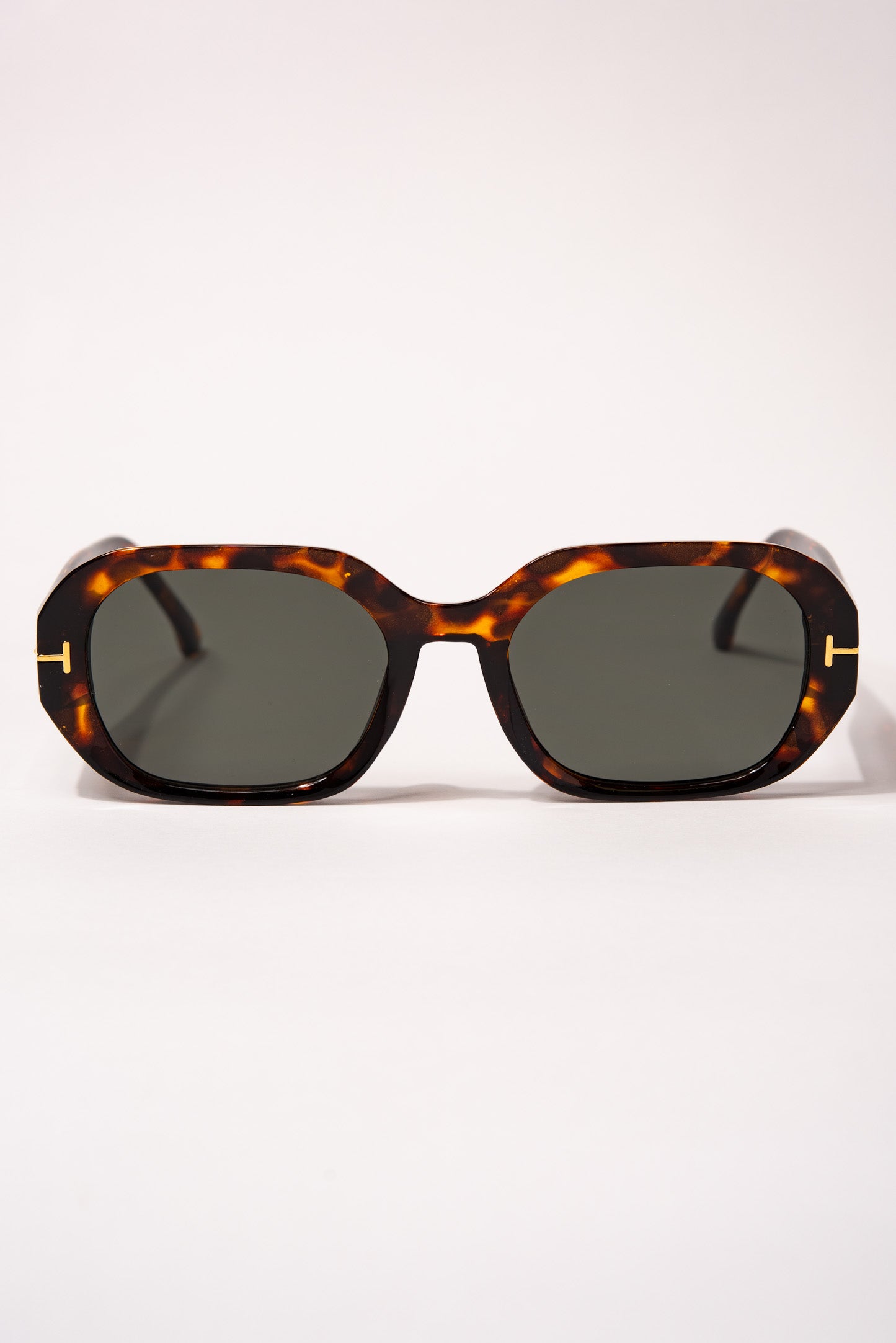 Genevie Oval Sunglasses - Leopard Tinted Lenses