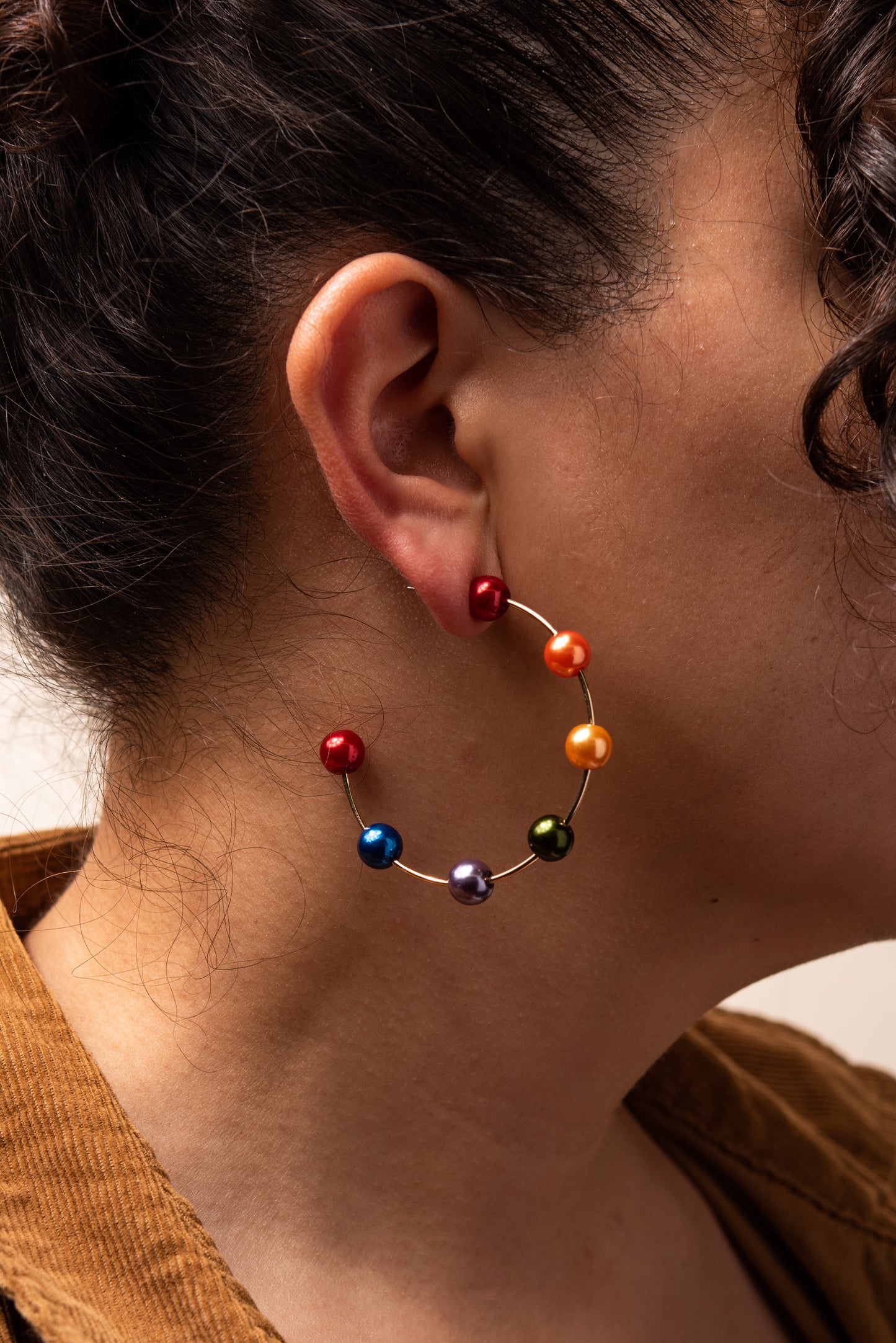 Floating Pearl Hoop Earring - Multicolor
