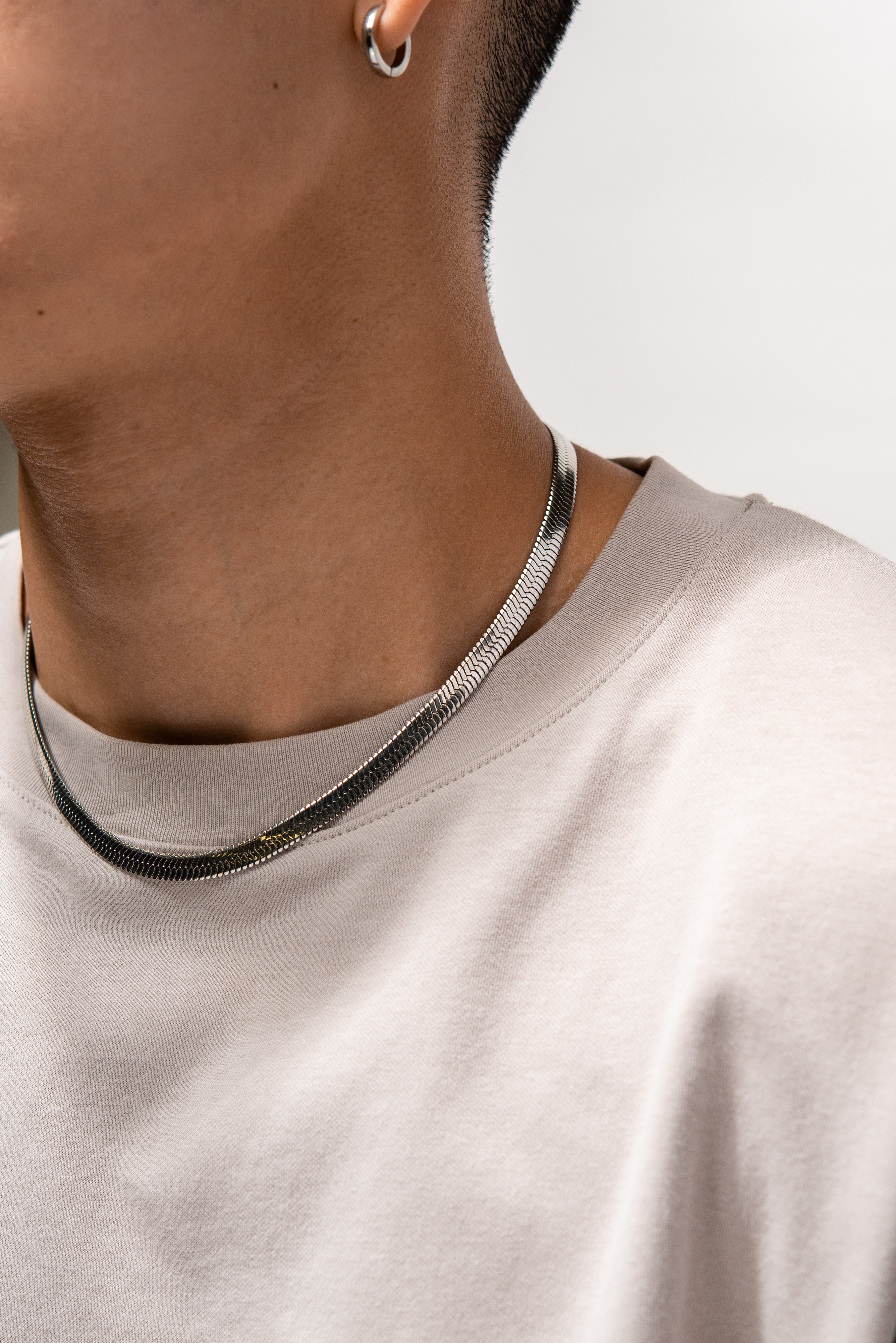 2.0mm Herringbone Chain Necklace in Sterling Silver - 16
