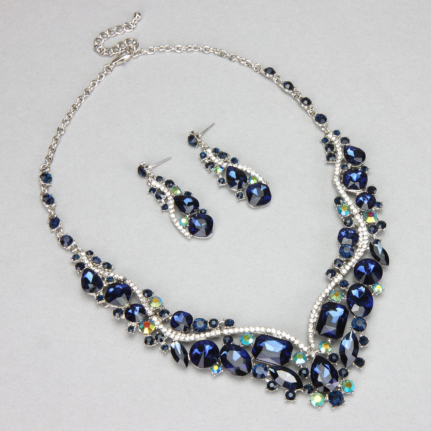 Navy necklace and store earring set