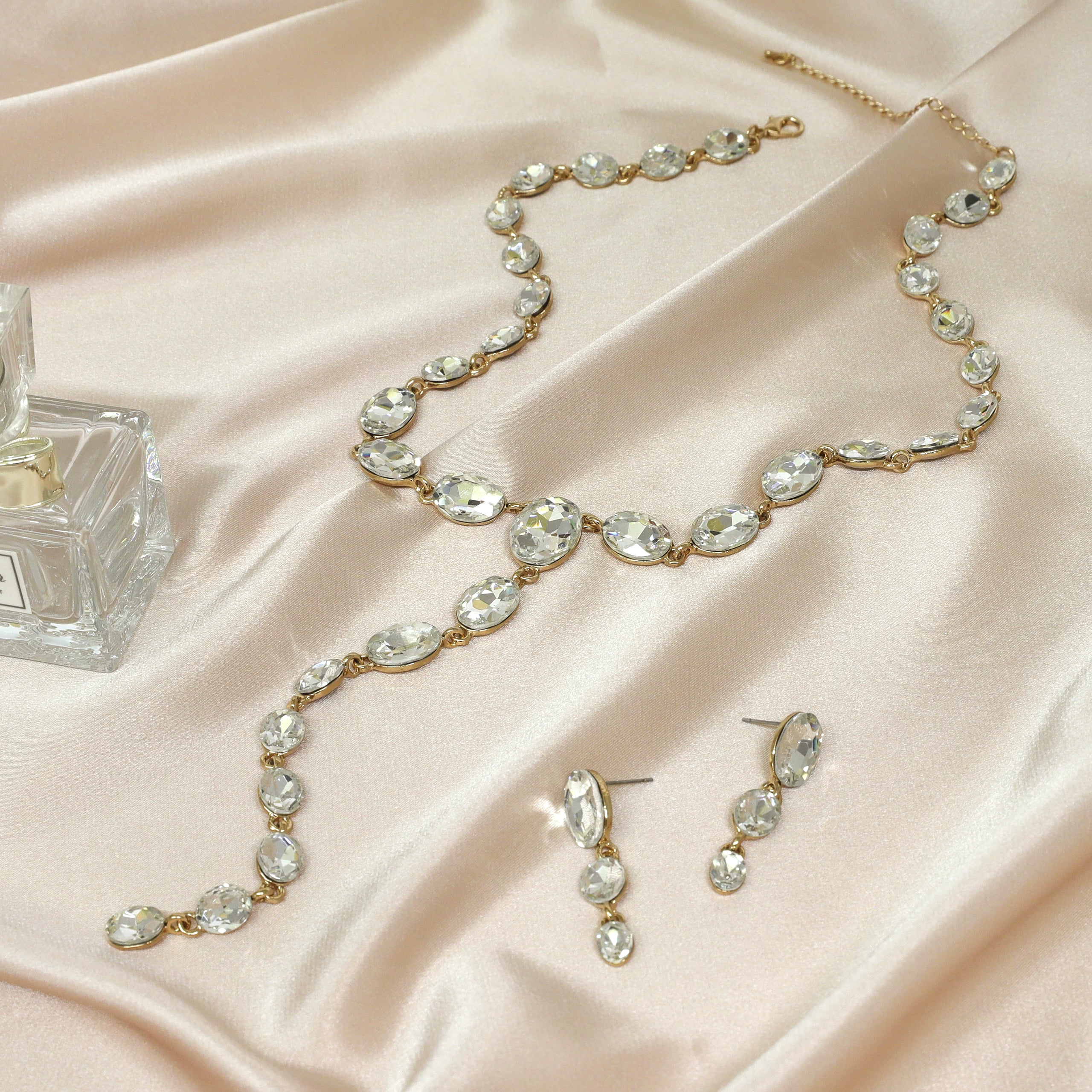 Vienna Oval Rhinestone Y Drop Necklace & Earring Set | Gold